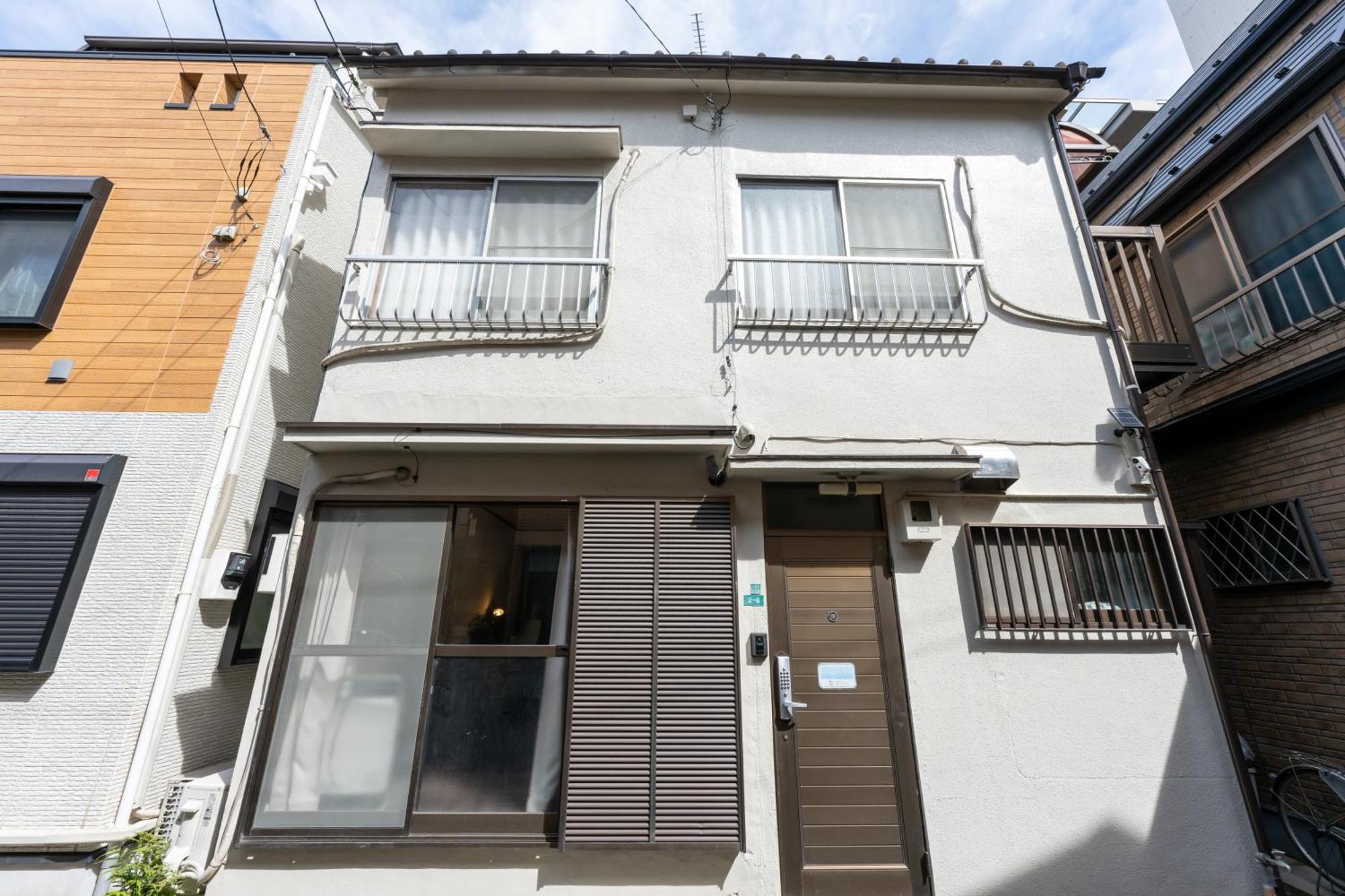 一棟貸切宿, 東京一之江ハウス6名定員, 秋葉原19分,新宿30分,Wifi有, ディズニータクシー20分3000円,駐車場ありません Tokyo Luaran gambar